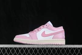 Picture of Air Jordan 1 LOW _SKUfw24269210584959170fw